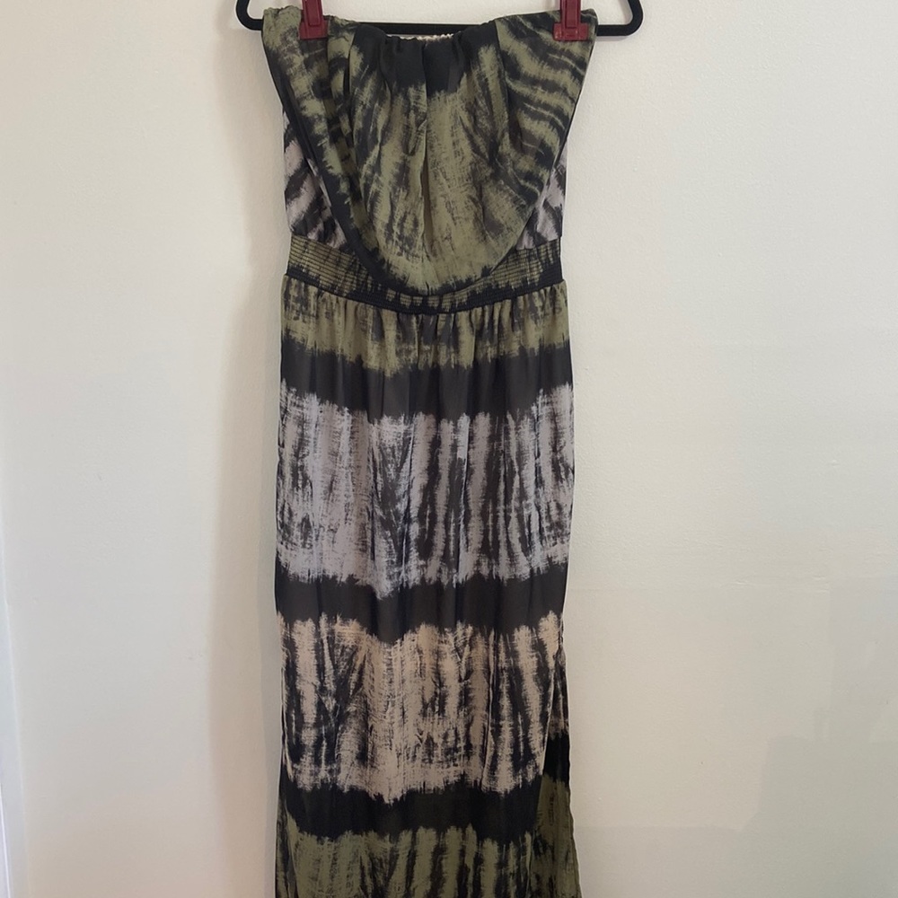 NWOT Women’s Strapless Maxi Dress